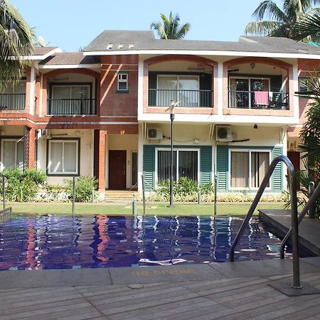 Modern Studio Arpora Exterior photo