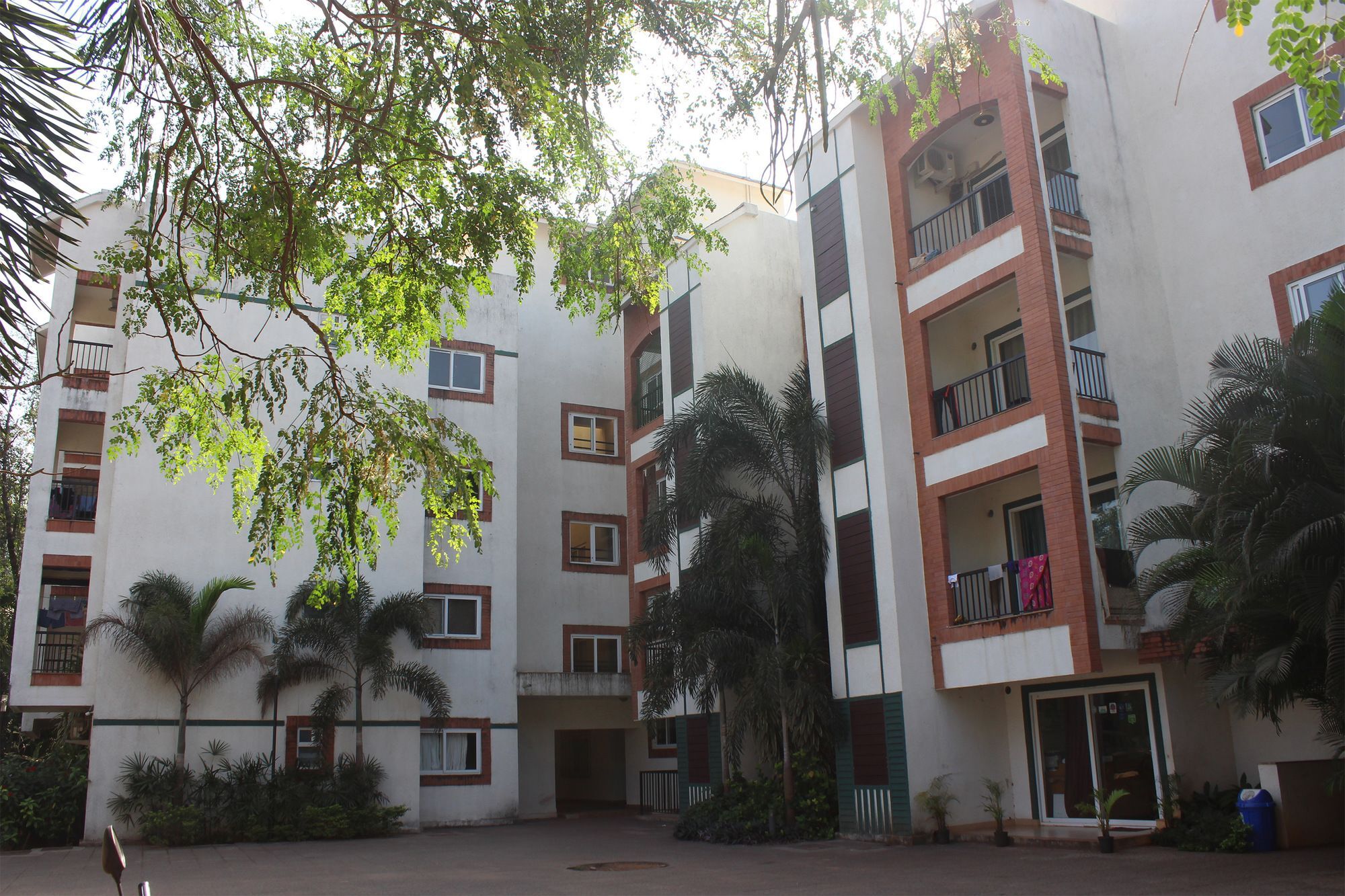 Modern Studio Arpora Exterior photo